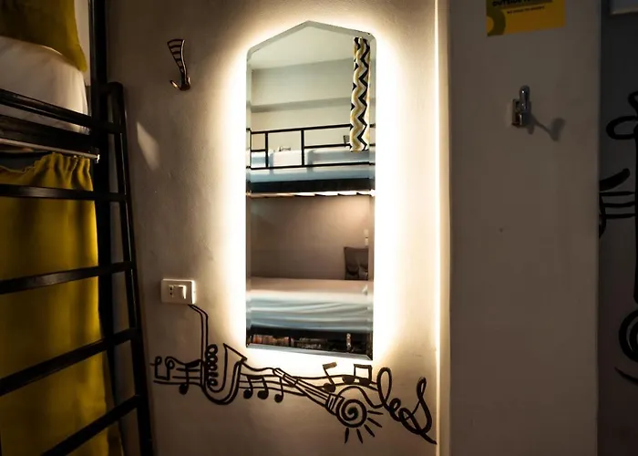 Hostel Rafiki - *