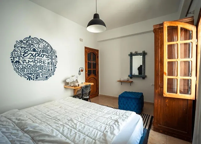 Hostel Rafiki - *