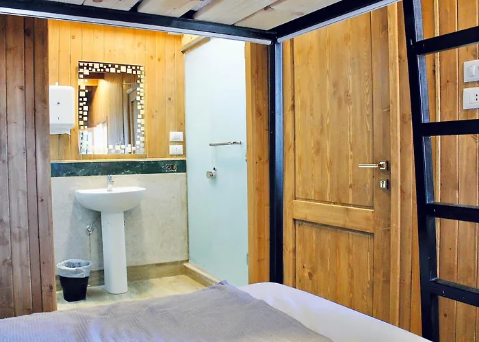 Hostel Rafiki - *
