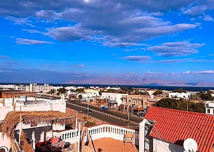 Hostel Rafiki - *